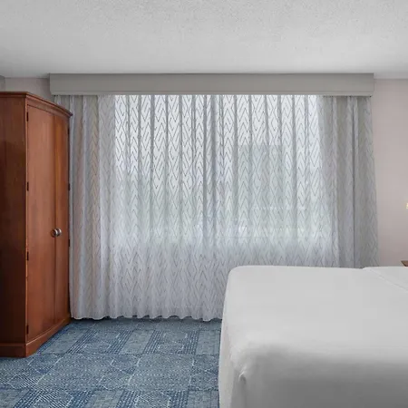 Embassy Suites By Hilton El Paso Exterior photo