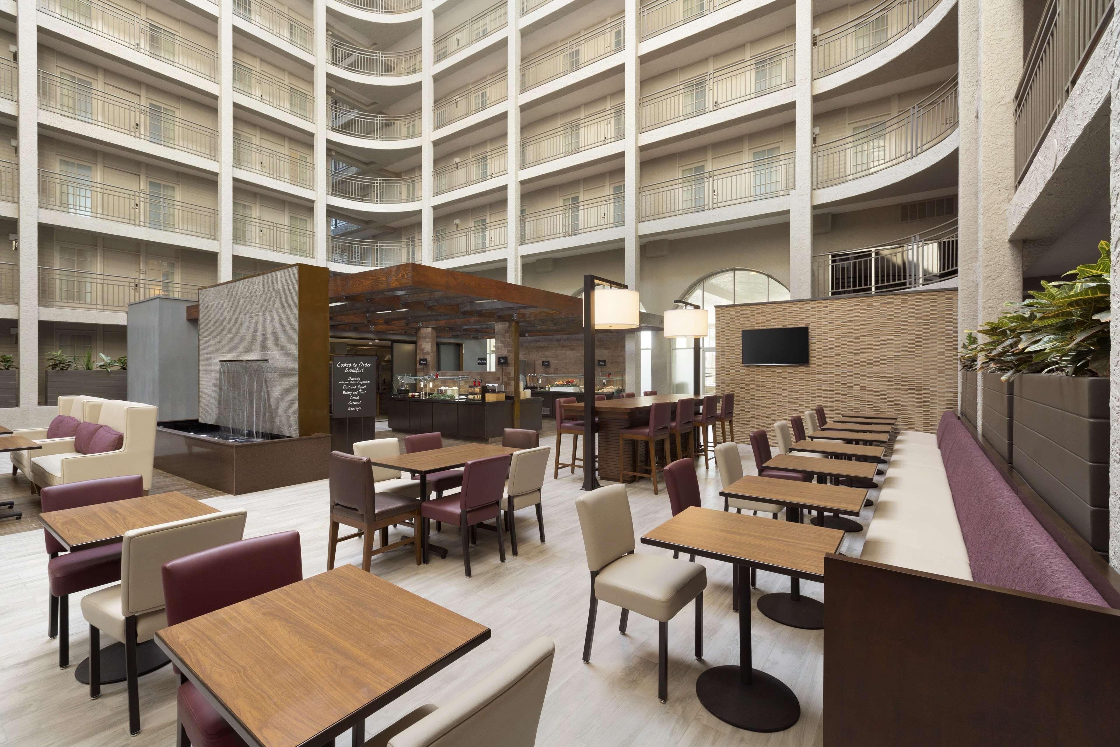 Hotel Embassy By Hilton