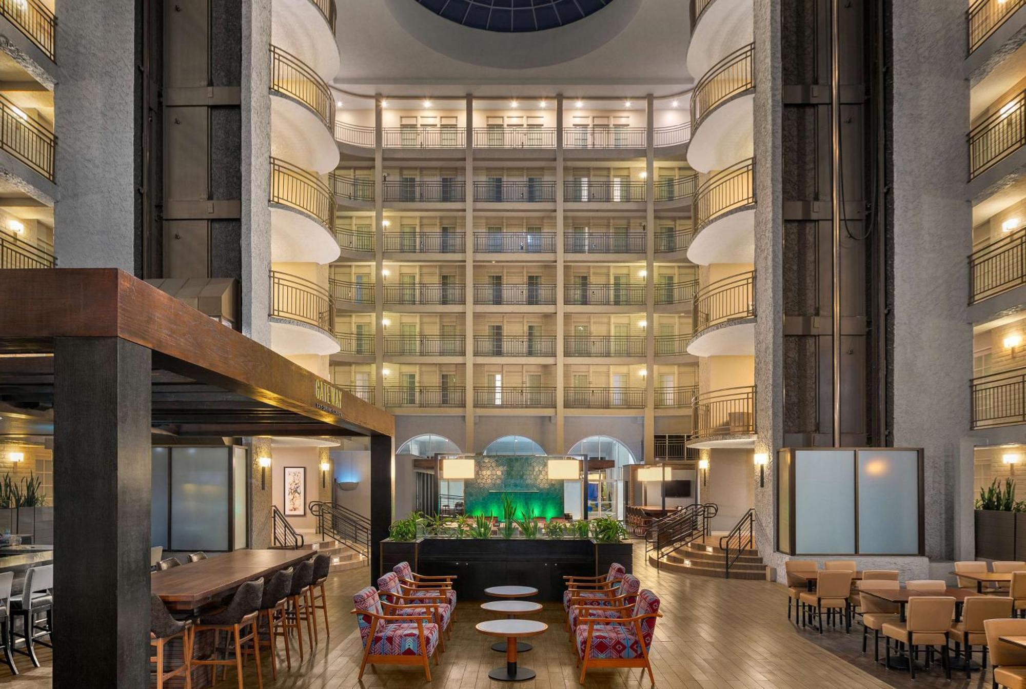 Embassy By Hilton Hotel 3*