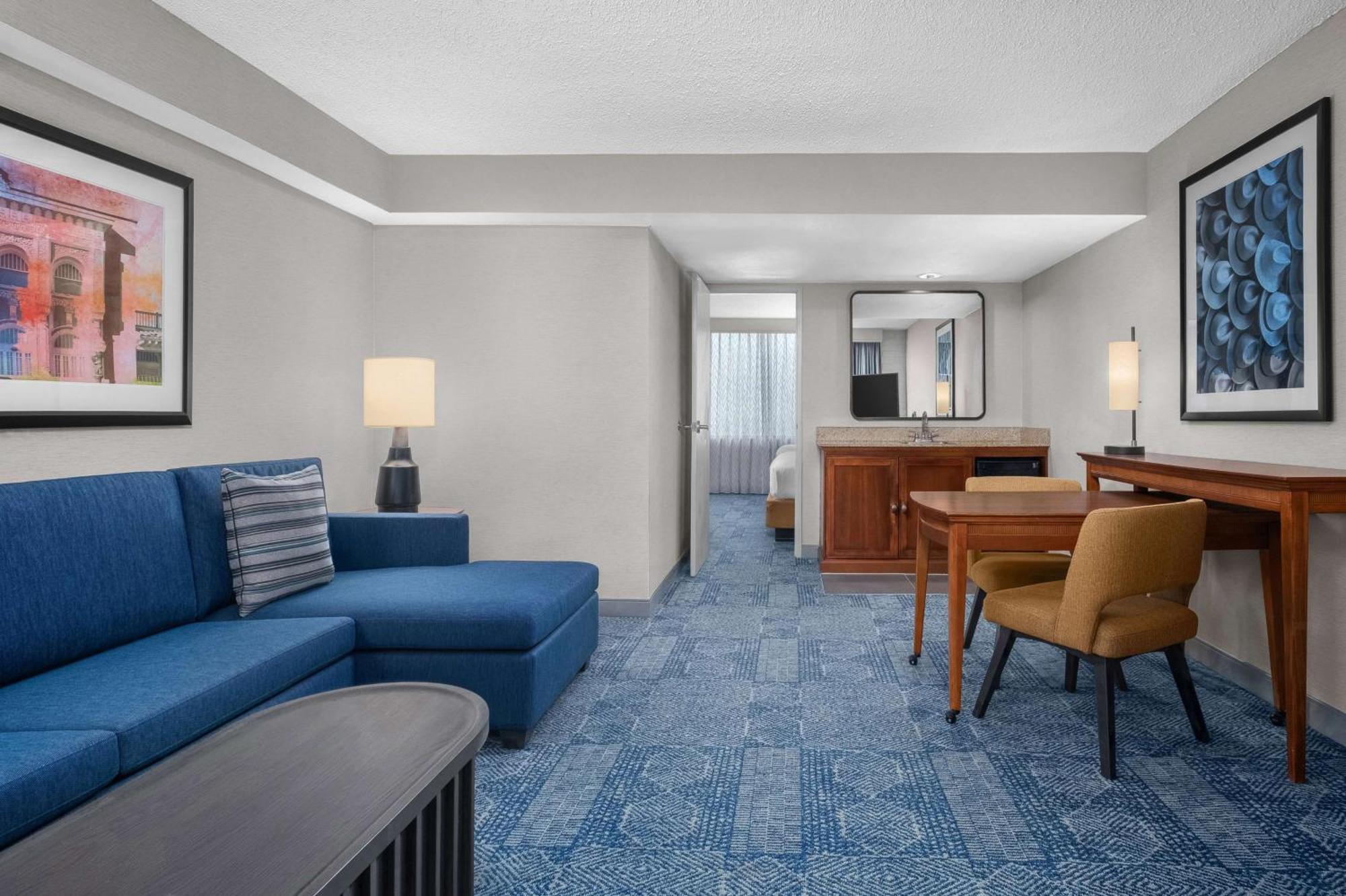 Hotel Embassy By Hilton El Paso