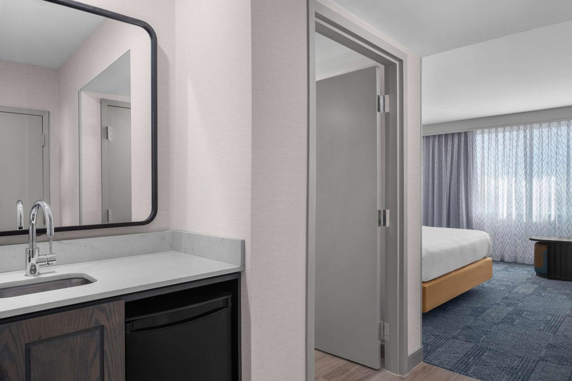 Embassy By Hilton Hotel El Paso