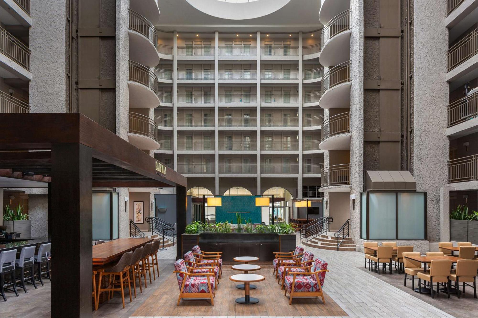 Hotel Embassy By Hilton
