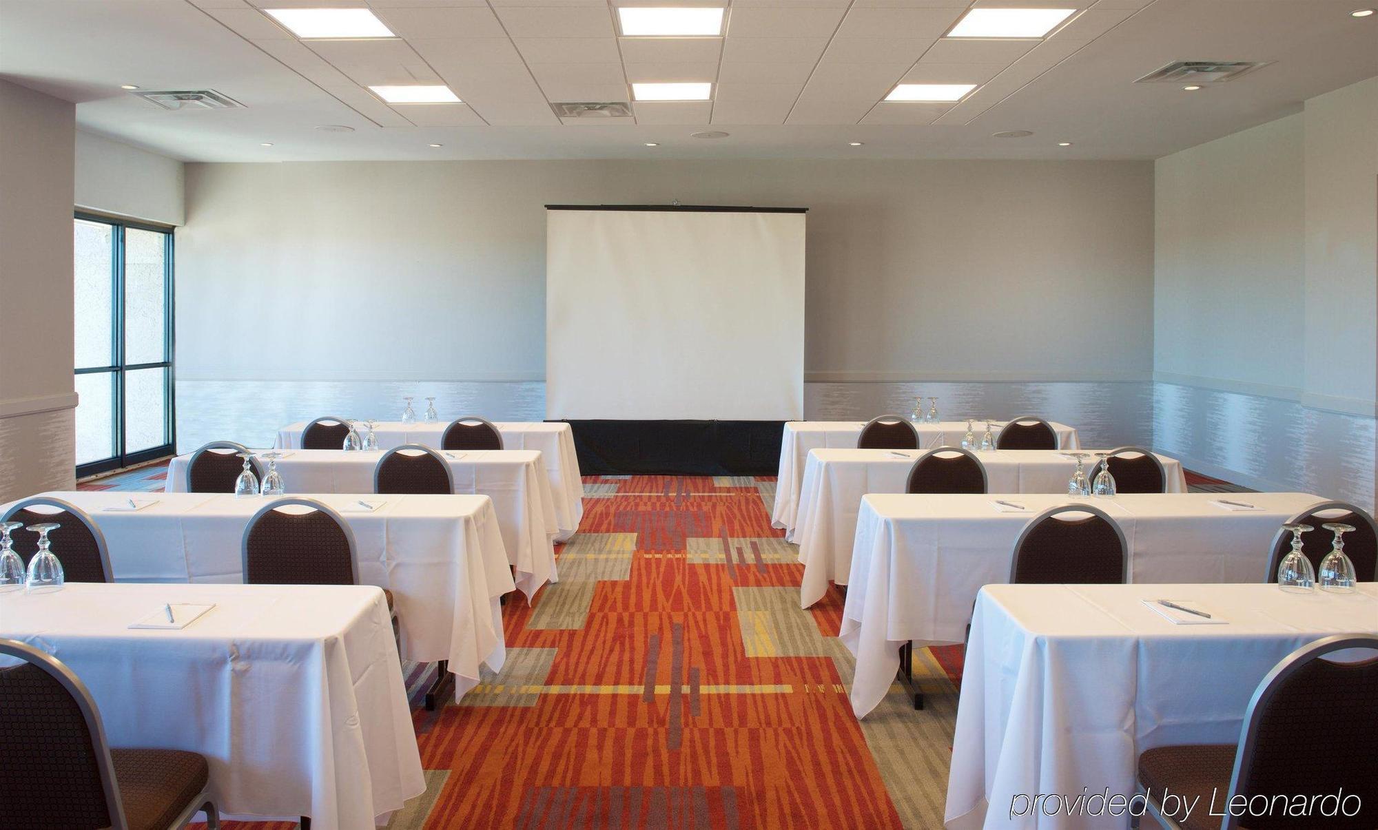 Hotel Embassy By Hilton El Paso